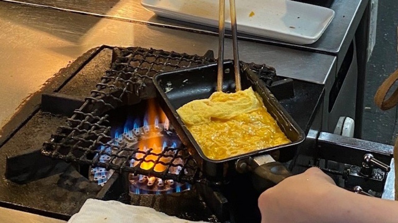 炭焼き魚から小鉢まで、よりどり豊富